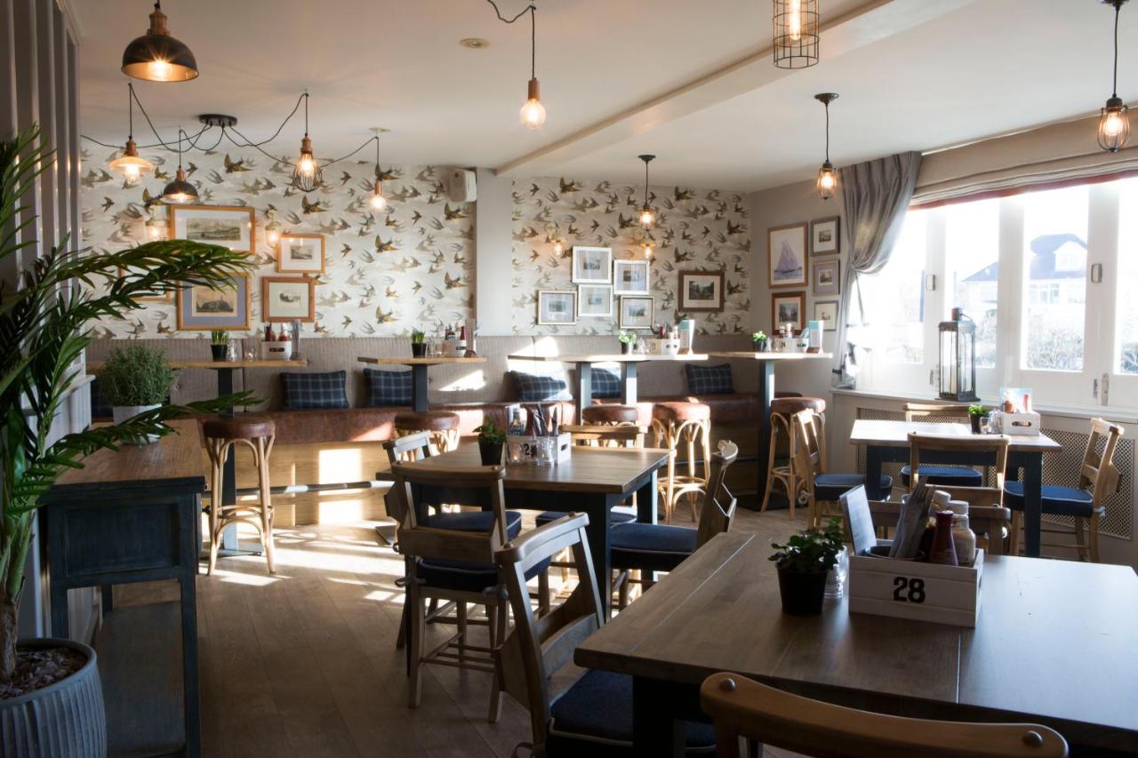Seacroft Guest house 4*